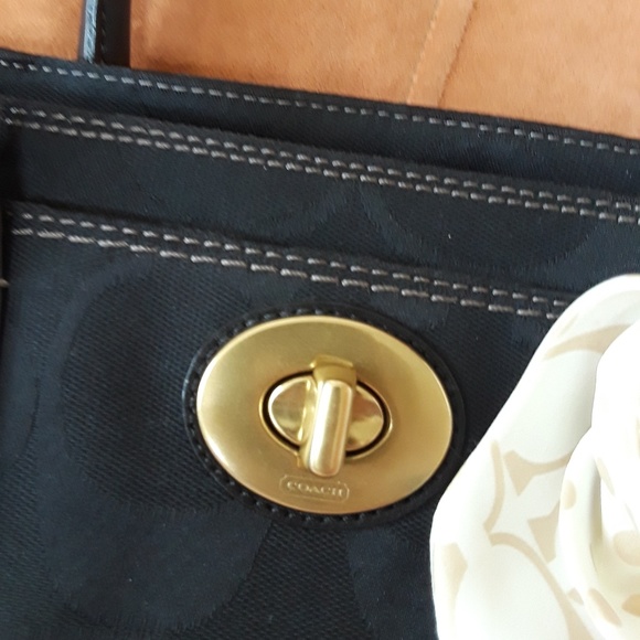 Coach hand bag/shoulder bag - Picture 6 of 8